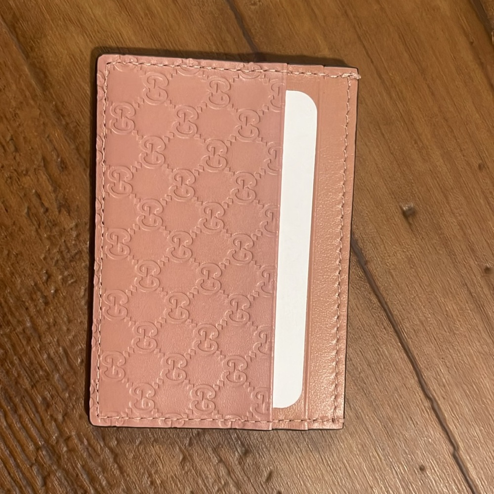 Brand New Gucci Micro Guccissima Soft Pink Leather
Card Case - Picture 4 of 5